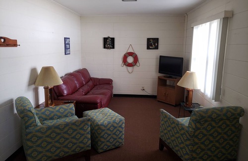 White Lake Condo | Waterfront Condo - 2Br/1Bth