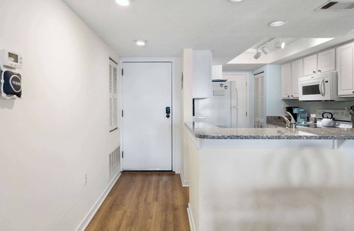 Shelter Cove Condo | Waterfront condo with walkable locale, central AC, washer dryer, & shared pool