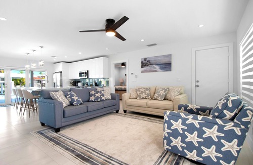 Isles of Capri House | Waterfront Heated Pool & Spa, 3 bedrooms , Isles of Capri near Marco Island.