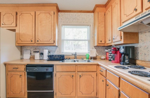 Townville House | Waterfront Lake Hartwell Home < 1 Mi to Marina!