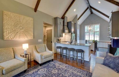 West Union House | Waterfront Lake Keowee Home w/Hot Tub & Views!