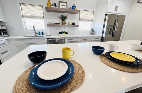 North Topsail Beach House | Waterfront Soundside Cottage With Private Dock - Steps To The Beach! Sleeps 4.