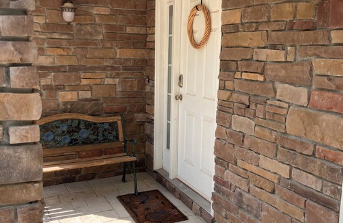 Harriman House | Watts Bar Lakefront Charming 1-bedroom house & dock in Kingston, Harriman