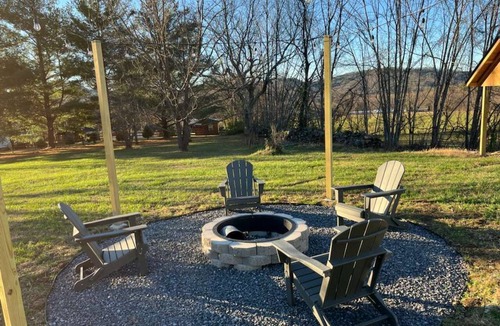 Wears Valley House | Wears Valley Farmhouse with Wonderful Views, hot tub and firepit