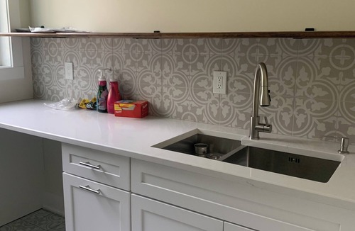 Knoxville House | Welcome to a 3 bedroom 3 bathroom house home in Knoxville TN 2 car garage new