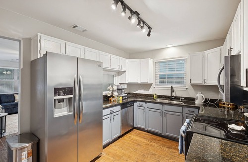 Savannah House | Welcome to Coastal Luxe – Where Southern Hospitality Meets Modern Luxury