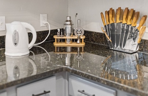 Savannah House | Welcome to Coastal Luxe – Where Southern Hospitality Meets Modern Luxury
