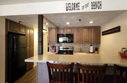 River Ranch Condo | Welcome to the Ranch! Spacious LUXURY FAMILY SUITE 202