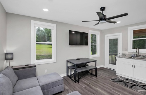Leesville House | Welcome to this private setting! - 1.5 miles to Lake Murray public ramp!