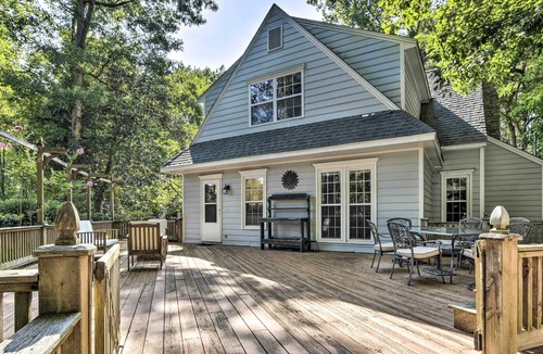 Wake Forest House | Welcoming Wake Forest Abode < 2 Mi to Dtwn!