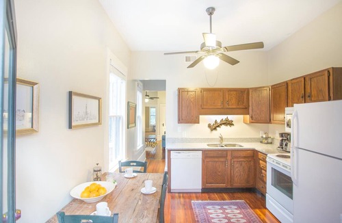 Savannah Victorian District Apartment | Well Appointed Row Home Overlooking Forsyth Park by Lucky Savannah