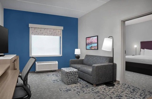 Weston Hotel | Weston Suite | 3 mi to Sawgrass Mills & Amerant Arena | Breakfast Included