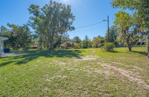 Deltona Lakes House | WHAT A HIDDEN GEM! Lakehouse Paradise Retreat, ESCAPE. RELAX. REJUVENATE.