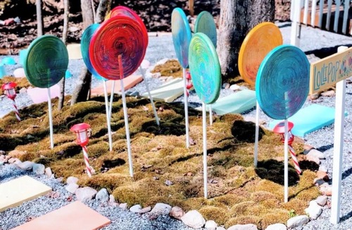 Hayesville Cottage | Whimsical Sugar Shack in Blue Ridge with Stream, Lollipop Garden & Petting Zoo