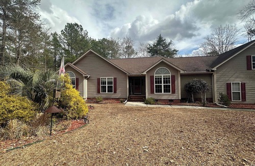 Batesburg House | Whispering Waters Hideaway