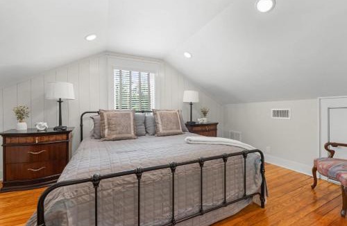 Statesboro House | White Pine Cottage - Close to the Blue Mile