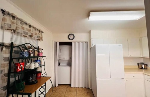 Garden City House | Whole House-Near Airport, Beaches & Downtown Savannah