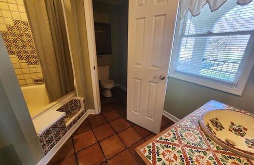 Lookout Valley Neighborhood Association Hotel | Williams Island Room at Tennessee RiverPlace