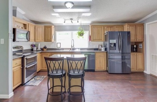 Winder House | Wine Country Visit for the Whole Family in Winder, Georgia
