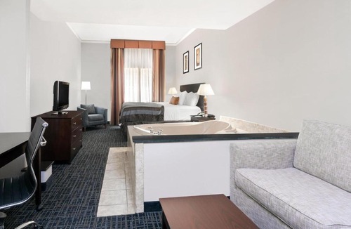 Athens Hotel | Wingate by Wyndham Athens GA