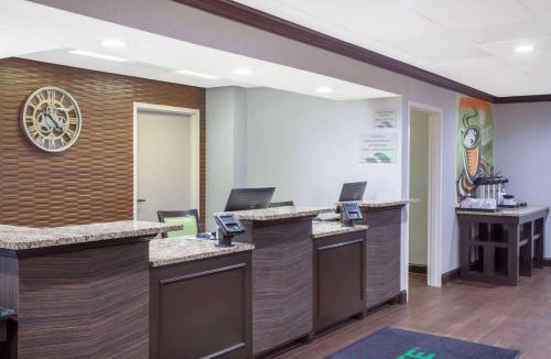 North Charleston Hotel | Wingate by Wyndham Charleston Coliseum