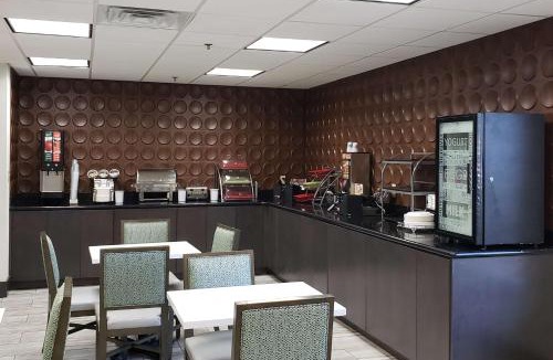 Port Wentworth Hotel | Wingate by Wyndham Savannah I-95 North