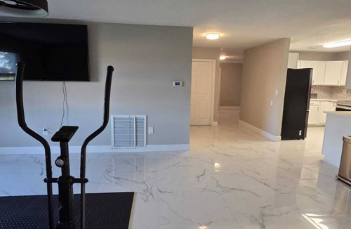 Highland House | Winner’s Circle Stay-Minutes from Sebring Raceway, Lakes, Fishing, Family Fun