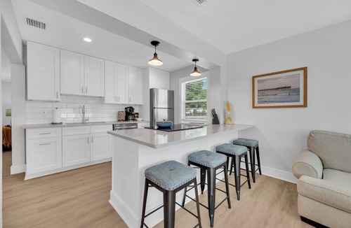 North River Shores House | Winter Getaway Stuart - Bring your truck, boat or RV - Large Fenced Yard