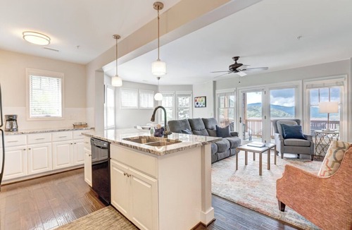 Banner Elk Condo | Wintergreens R1711-Mtn Condo/View, Gated Resort, Indoor/Outdoor Pools & Hot Tub