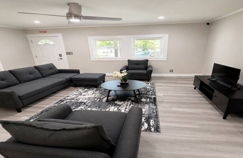 Concord House | Wonderful 2-bedroom house with AC in tranquil Concord
