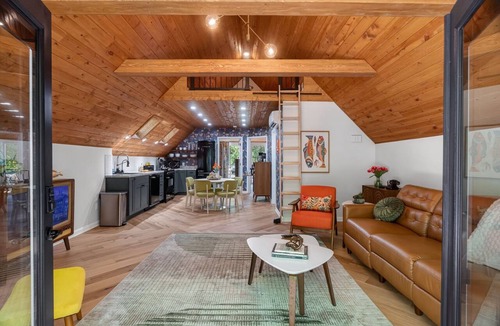 Ridgeway Cottage | Wooded Mid‑Century Escape w/Fire Pit, Lake Access, Boat Parking