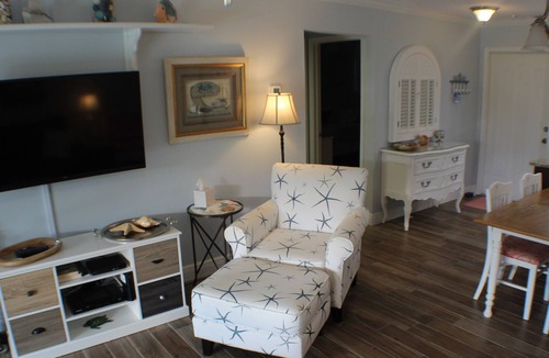 Naples Villa | Wooded Naples Retreat with Water Access