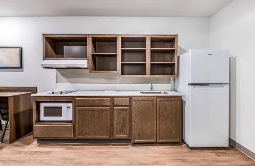 Charlotte Hotel | WoodSpring Suites Charlotte - University Research Park