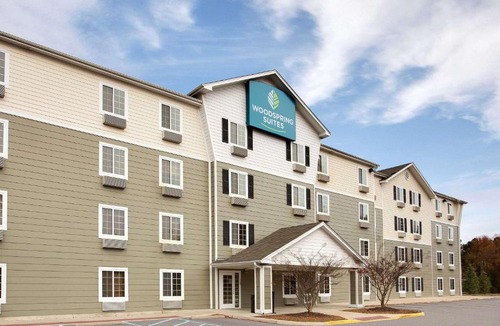 Greenbrier West Hotel | WoodSpring Suites Chesapeake-Norfolk South