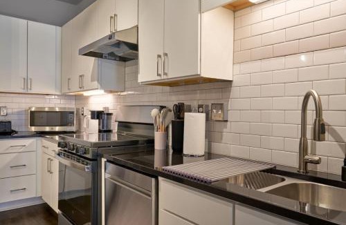 Clayton Apartment | Workers Sanctuary Mins from DT Clayton