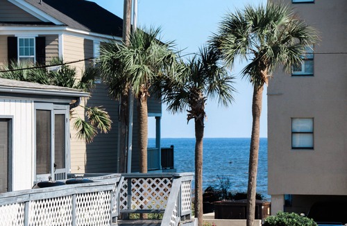 Garden City House | Wrap around deck with ocean views!