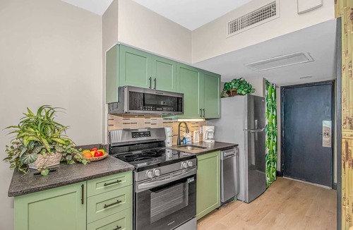 Downtown Myrtle Beach Condo | Yachtsman S502 Studio