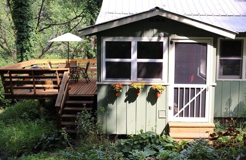 Robbinsville Cabin | Yellow Branch Farm House near Fontana Dam, Appalachian Trail, Level 2 EV Charger