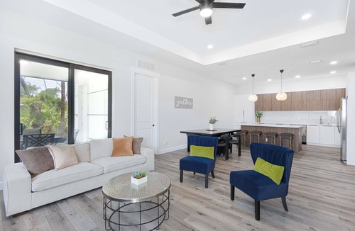 Port Charlotte House | Your Perfect Vacation Getaway . Brand-New Sleek and Stylish Modern Home,