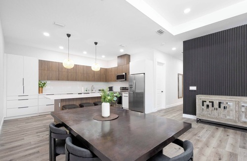 Port Charlotte House | Your Perfect Vacation Getaway . Brand-New Sleek and Stylish Modern Home,