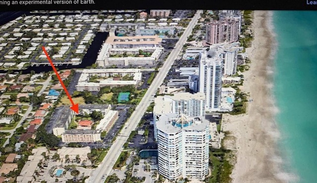 1 Bedroom Condo 232663 by Houzlet