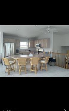 17 Nettles Blvd