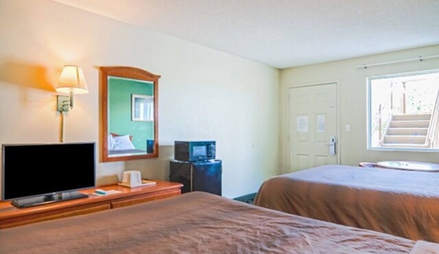 2 Accommodations near Turner County Fairground | 2 Queen Beds | Free Parking in Turner County