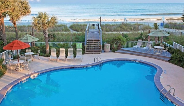 2 Airy Suites near SkyWheel with Waterpark, Fitness Center & Free Parking
