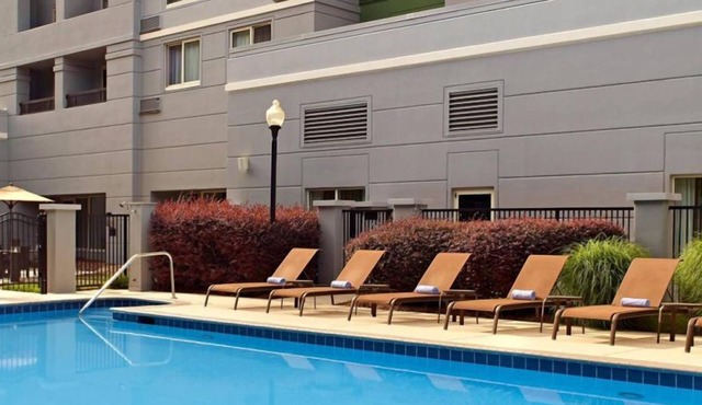 2 Kid-friendly Accommodations Close to Atlanta Botanical Garden! W/Pool Access!