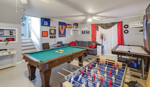 2 Mi to Downtown Columbia: Home w/Theater Room!