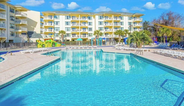 2 Premier Resort Suites + Outdoor Pools & Lazy River near Murrells Inlet