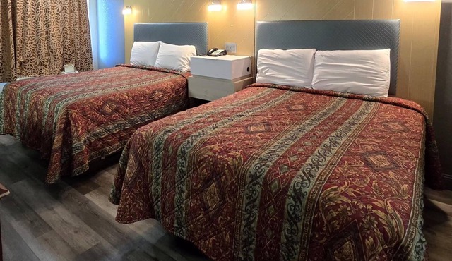 2 Units | Quiet and Comfortable Stay near Downtown with Free Onsite Parking
