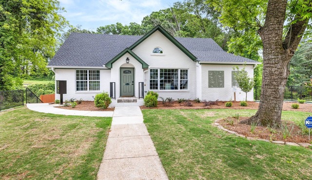 3 BR/3 BA, Pets OK, Near NGMC, Longer Stays OK, In-Unit W/D