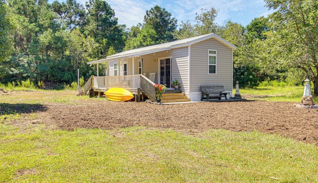 3 Mi to ICW: Coastal Carolina Home w/Pool Access